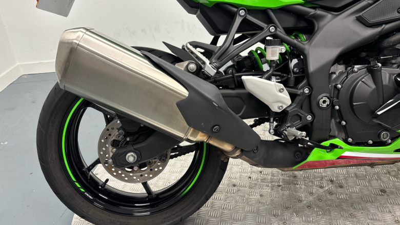 Kawasaki Ninja Zx 4 ZX400SRFNN (24MY)